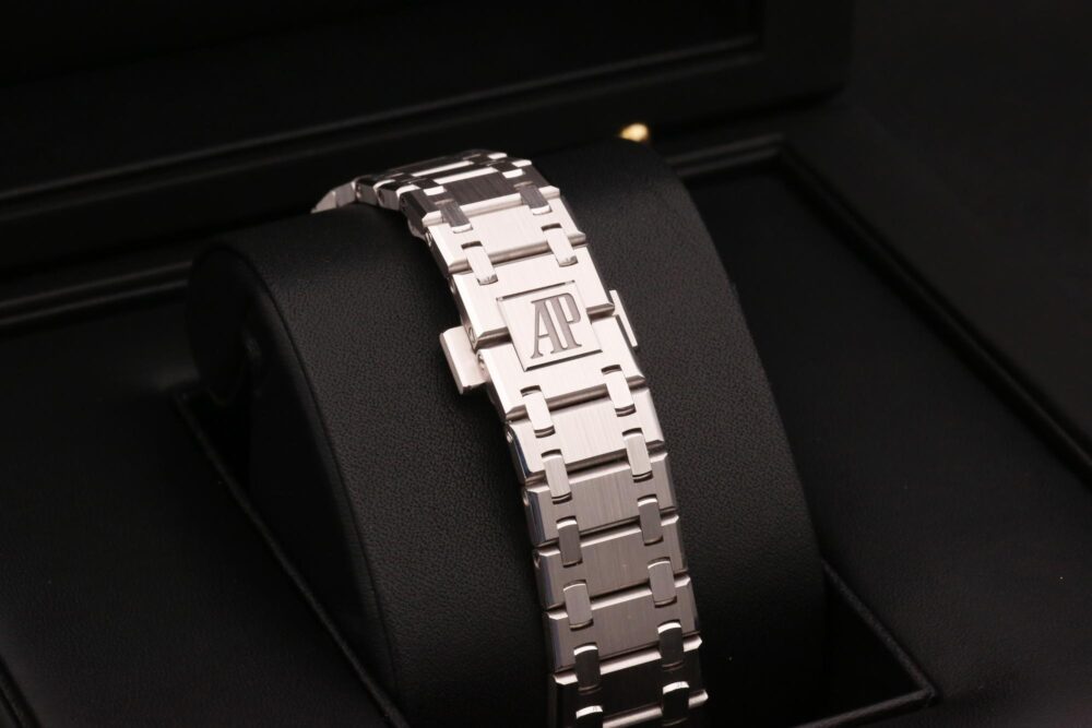 audemars piquet 15202BC - Image 6