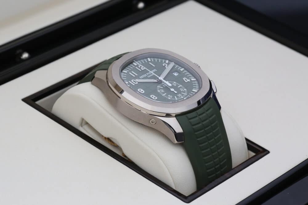 Patek Philippe 5968G Khaki AQUANAUT  42mm 2023 - Image 6