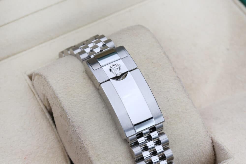 Rolex 126710BLNR Black GMT-MASTER II 40mm 2024 - Image 7