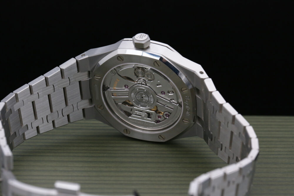 Audemars Piguet 15510ST.OO.1320ST.01 Blue ROYAL OAK  41mm 2022 50TH Anniversary - Image 9