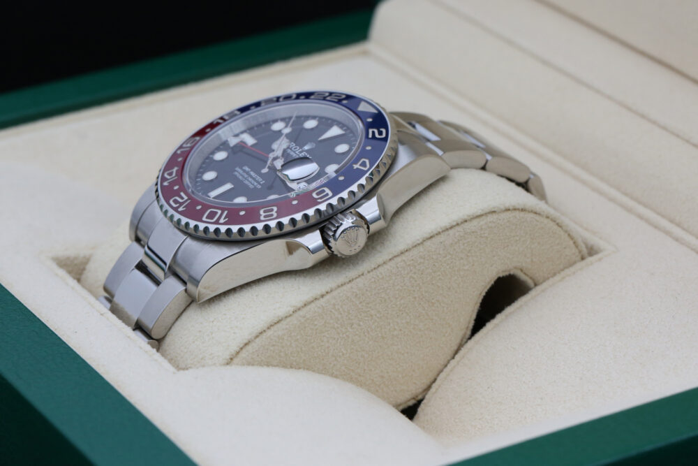 Rolex 126710BLRO Black GMT-MASTER II 40mm 2022 Pepsi - Image 6