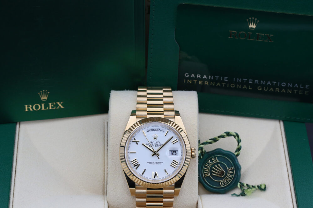 Rolex 228238 White DAY-DATE 40mm 2022 - Image 5