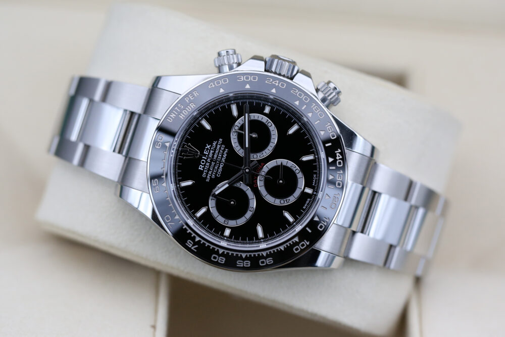 Rolex 126500LN Black DAYTONA 40mm 2024 - Image 4