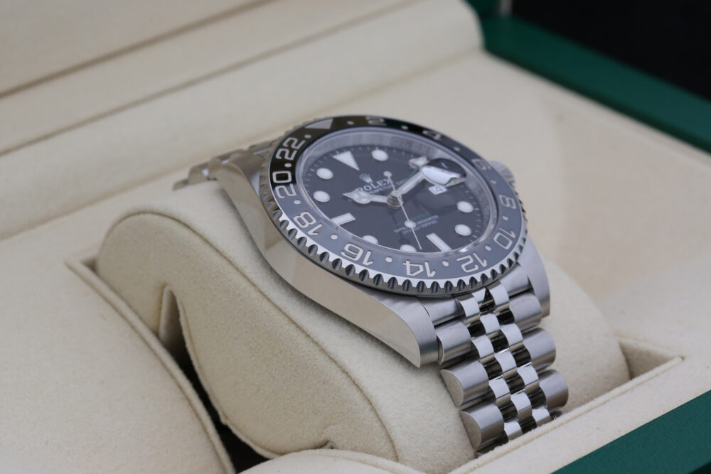 Rolex 126710GRNR Black GMT MASTER II 40mm 2025 Bruce Wayne - Image 7