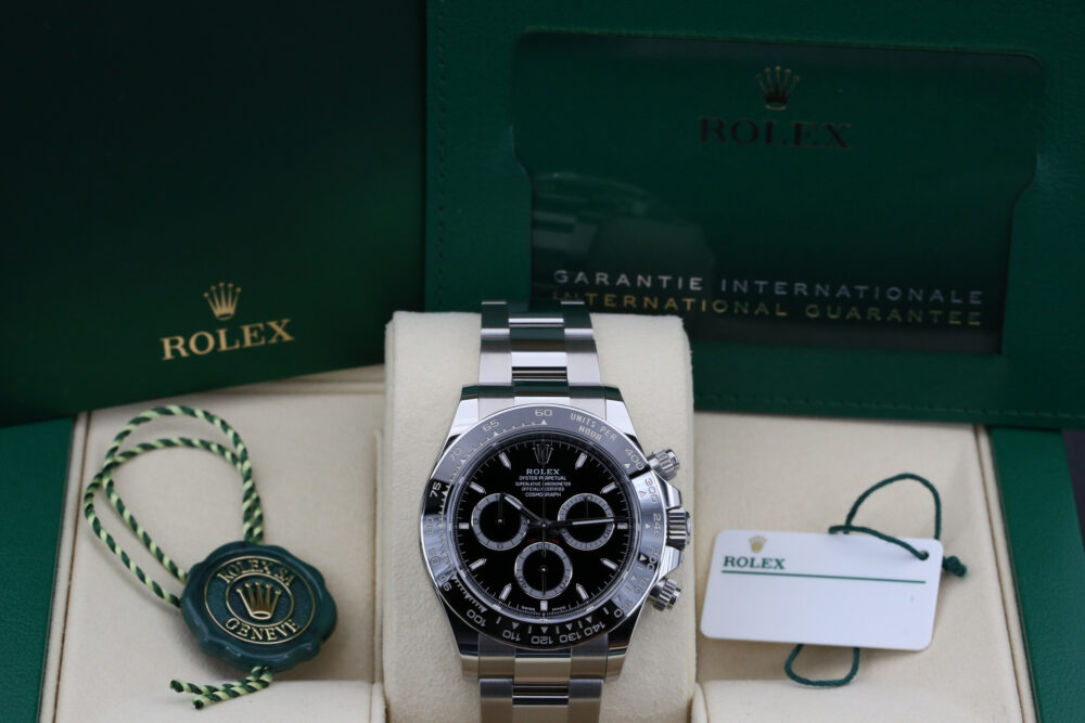 Rolex 126500LN Black DAYTONA 40mm 2024 - Image 6