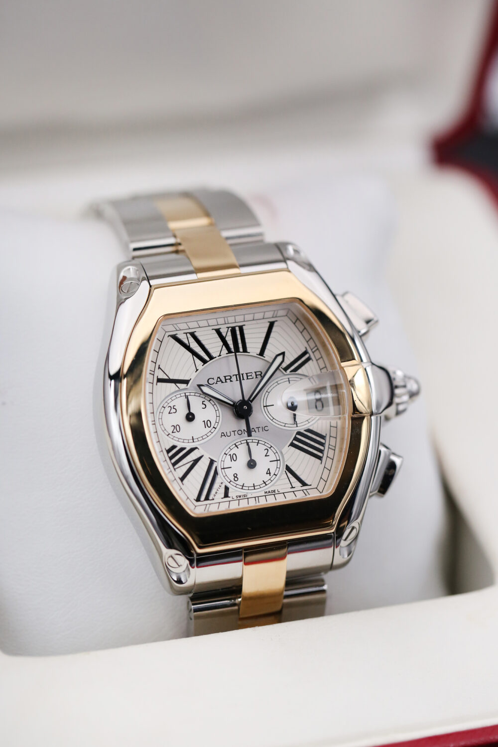 Cartier W62027Z1 White ROADSTER  42mm - Image 2