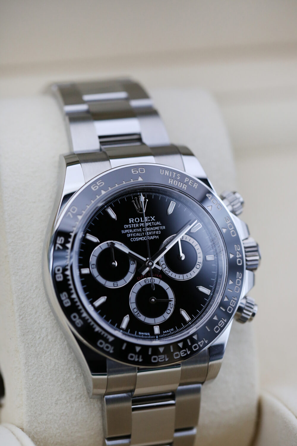 Rolex 126500LN Black DAYTONA 40mm 2024 - Image 2