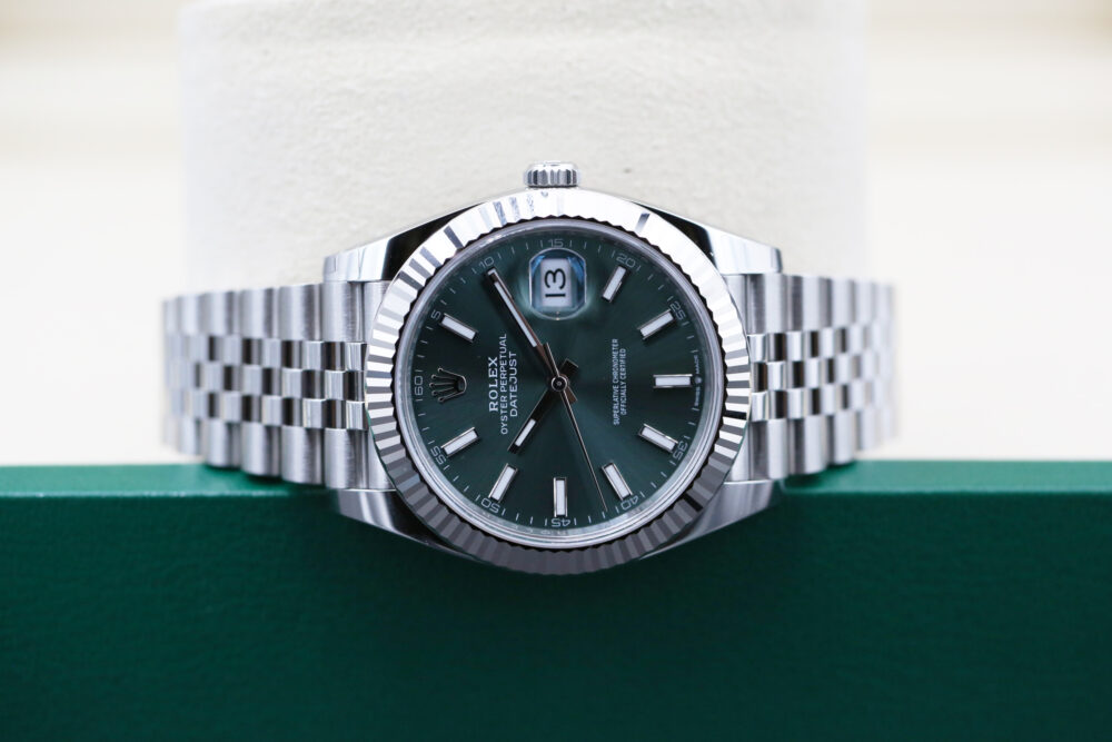 Rolex Datejust Mint 126334 41mm 2025 - Image 3