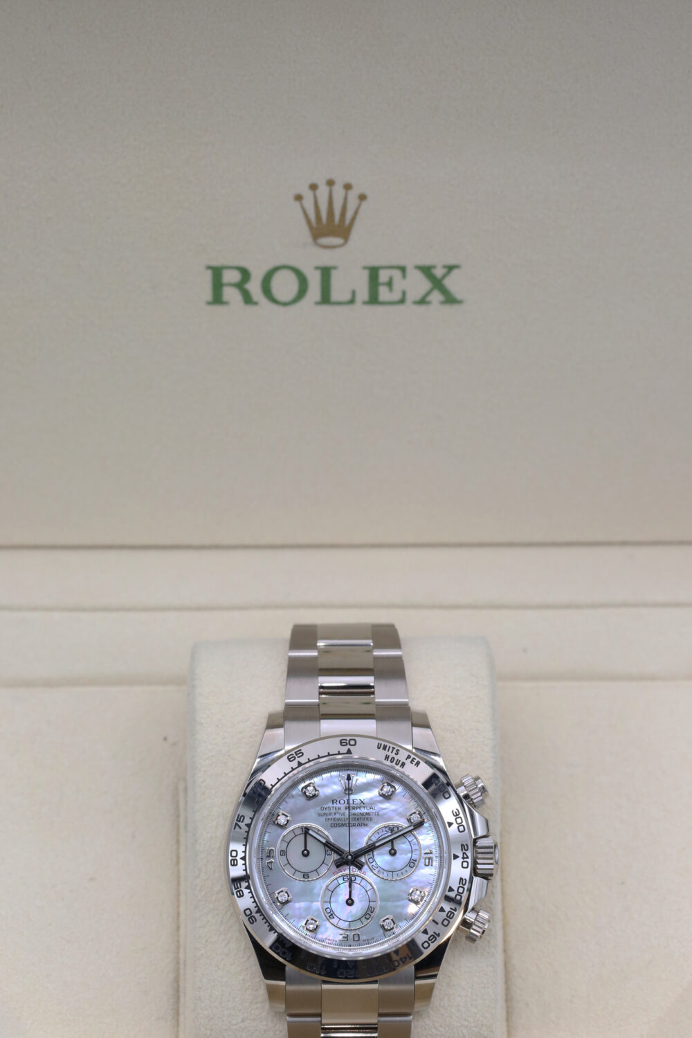 Rolex 116509 Mother Of Pearl Diamond Dial DAYTONA 40mm 2021 - Image 4