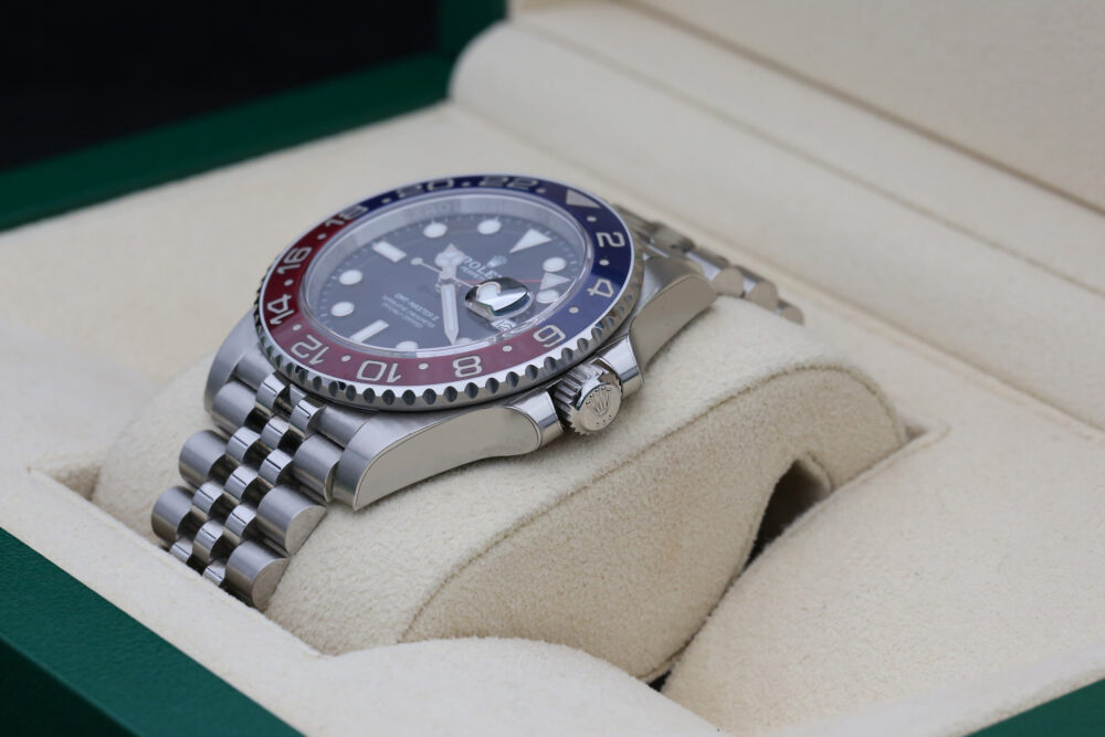 Rolex 126710BLRO Black GMT-MASTER II 40mm 2018 Pepsi - Image 7
