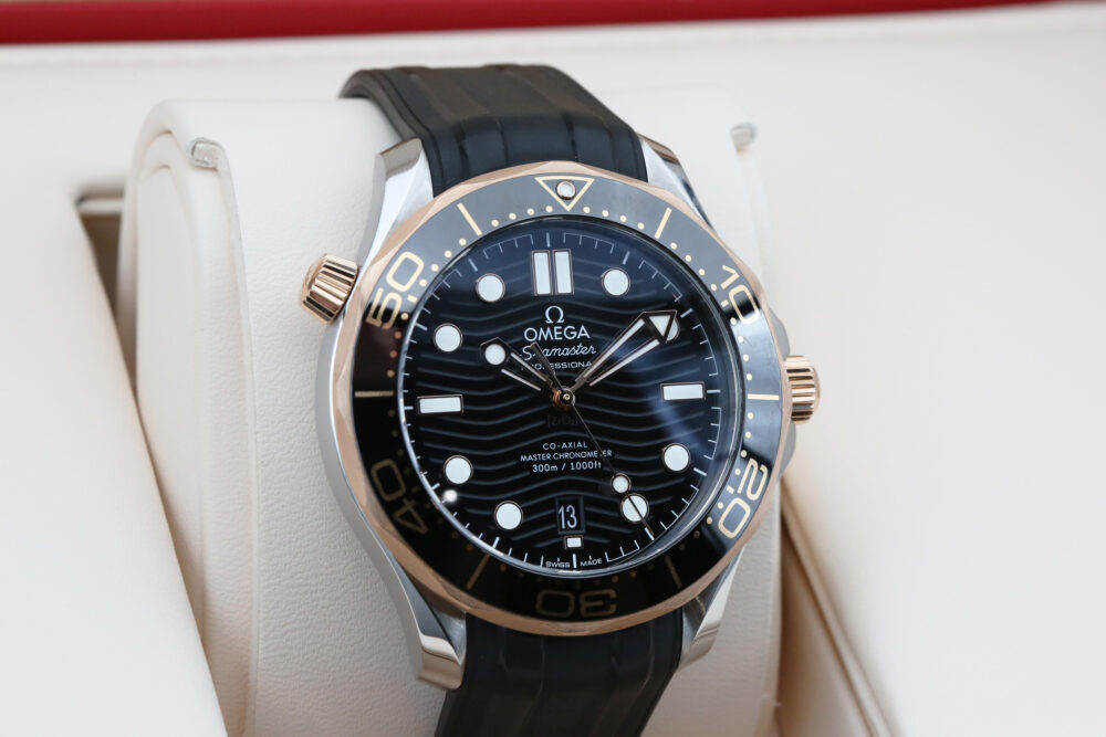 Omega 210.22.42.20.01.002 Black SEAMASTER 42mm 2022 - Image 2