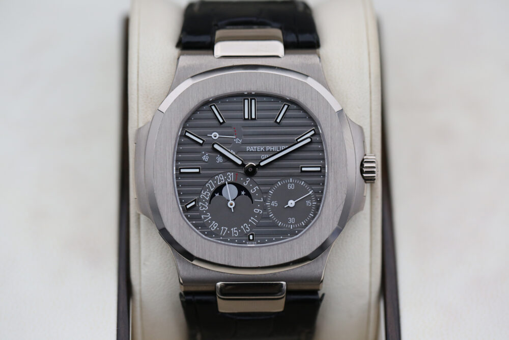 Patek Philippe 5712G Grey NAUTALIUS  40mm 2015