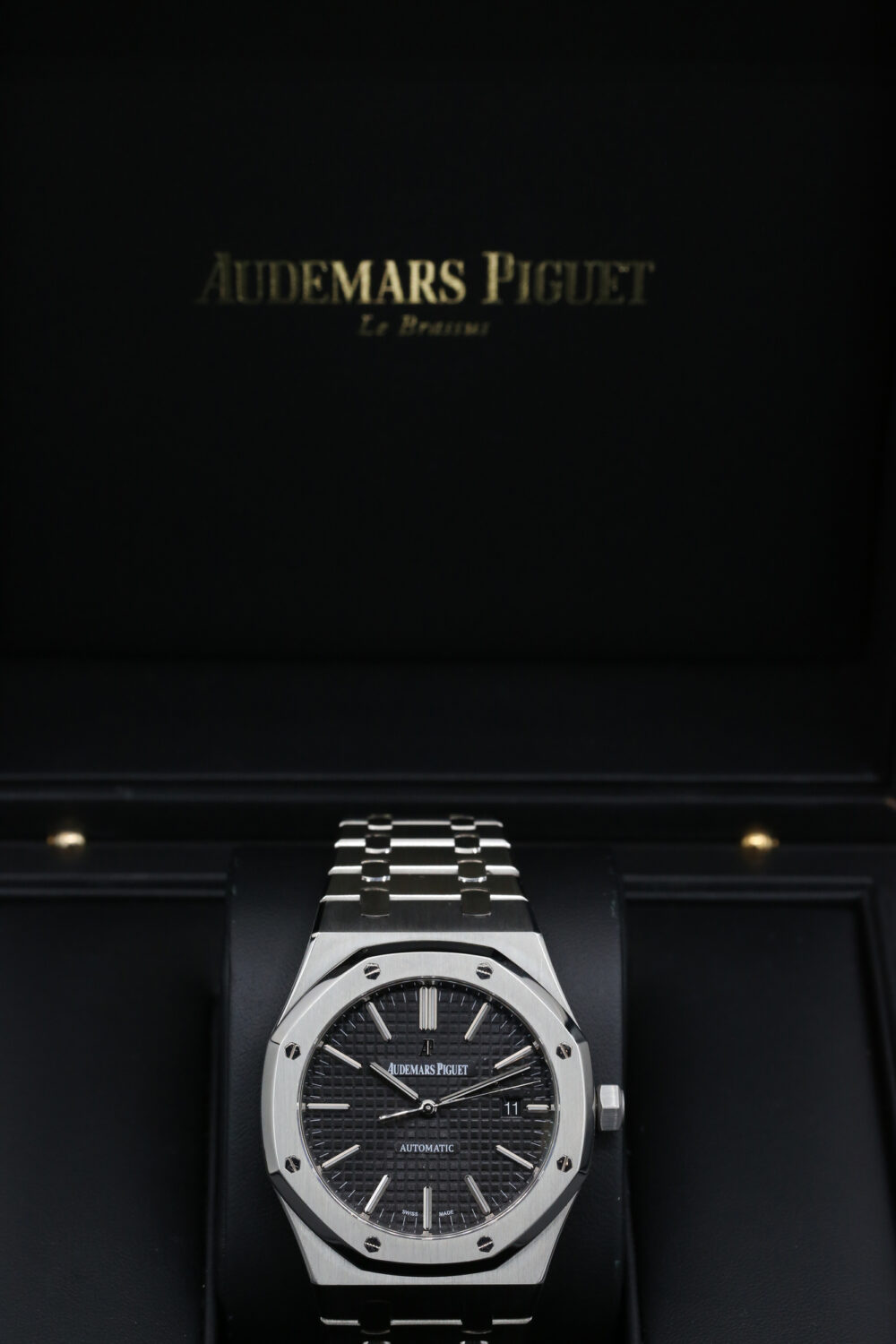 Audemars Piguet 15400ST.OO.1220ST.01 Black ROYAL OAK  41mm - Image 5