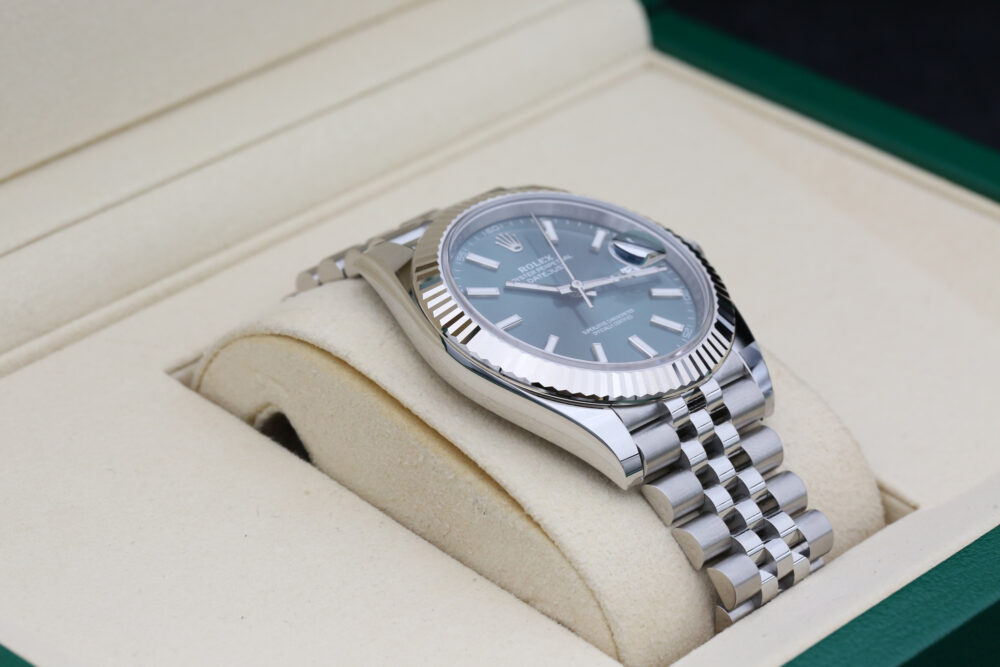 Rolex Datejust Mint 126334 41mm 2025 - Image 7