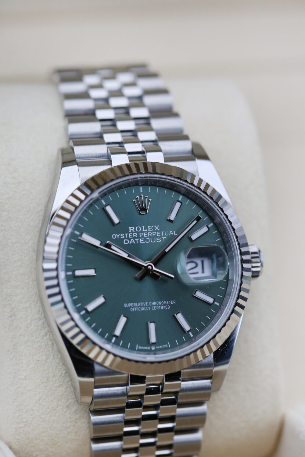 Rolex 126234 Mint Green DATEJUST 36mm 2024 - Image 2