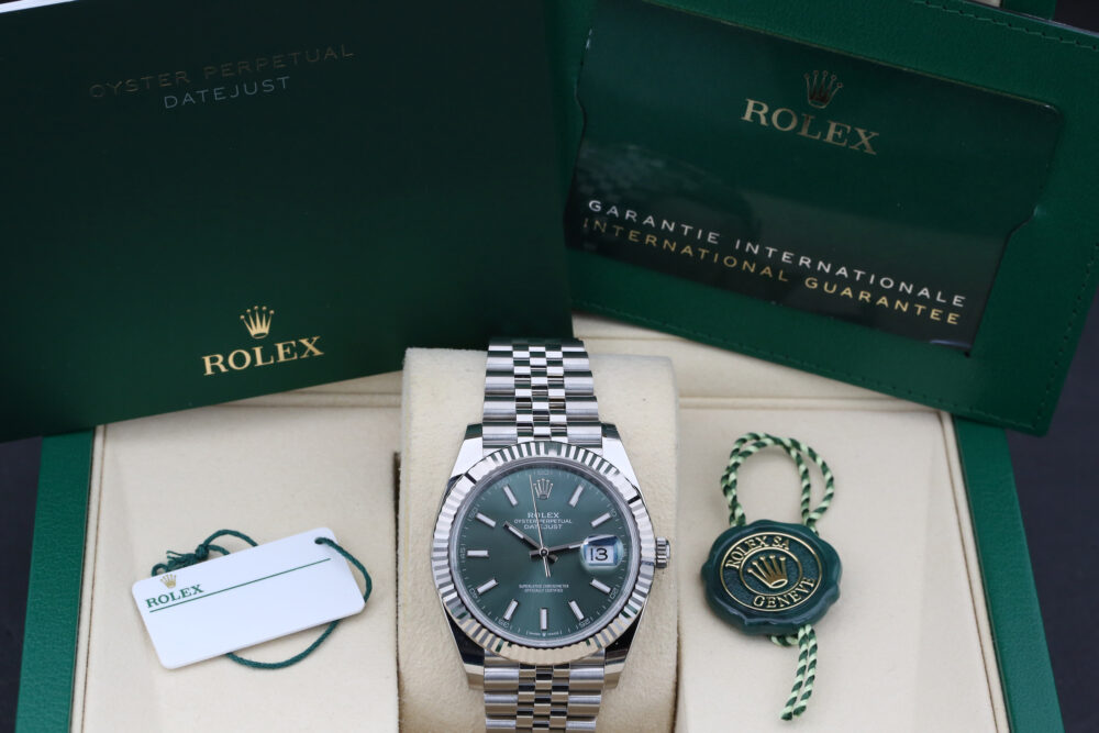 Rolex Datejust Mint 126334 41mm 2025 - Image 5