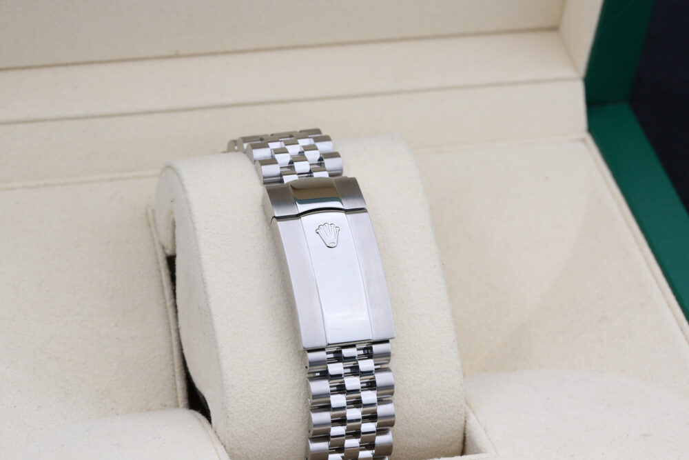 Rolex 336934 White SKY-DWELLER 42mm 2023 - Image 8
