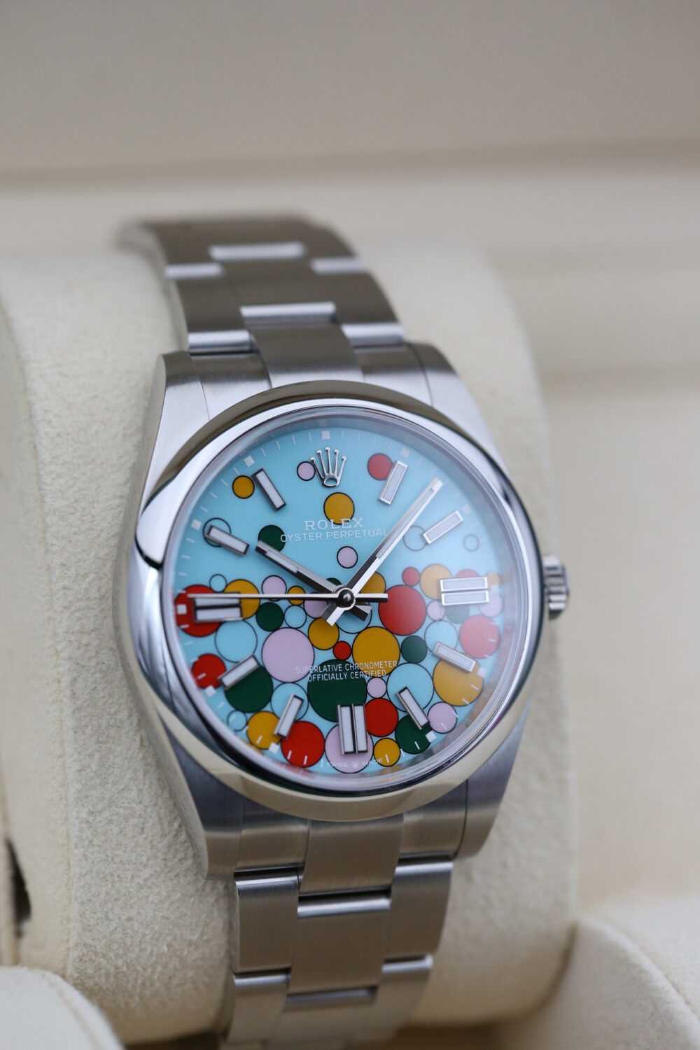 Rolex 124300 Celebration OYSTER PERPETUAL 41mm 2024 - Image 2